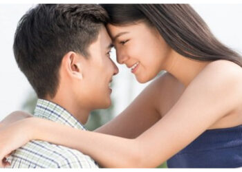 Jatuh Cinta Bukan Sekadar Perasaan, Ini Peran Feromon!