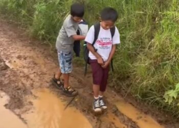 Viral, Jalan Kabupaten di  Kecamatan Cimenyan Masih Ada yang Berupa Tanah