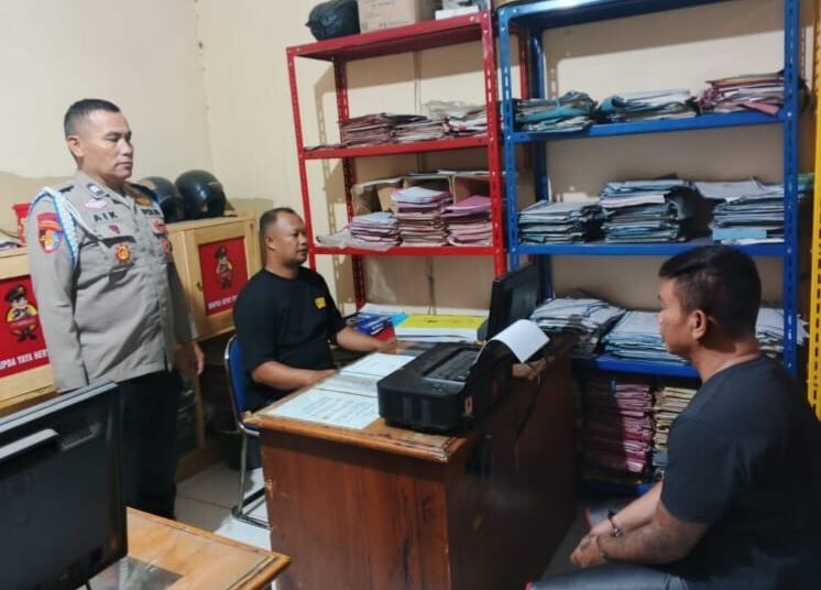 Bawa Golok dan Membawa Kabur HP,  OD Diciduk Polisi
