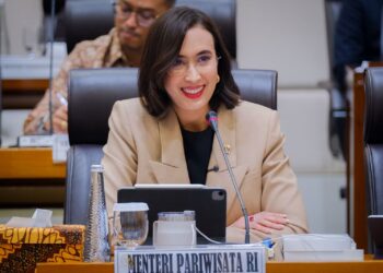 Menpar Paparkan Kinerja Sektor Pariwisata 2025 dan Rencana Kerja 2026 di Hadapan Komisi VII DPR