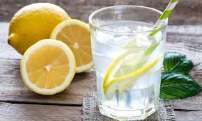 Jangan Sembarangan! Ini Dampak Minum Air Lemon Secara Rutin