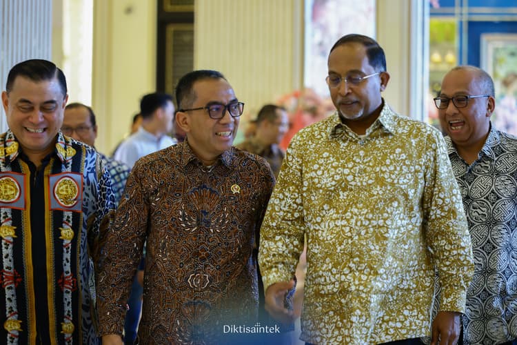Mendiktisaintek dan Menteri Pendidikan Tinggi Malaysia Bahas Kolaborasi Riset Prioritas