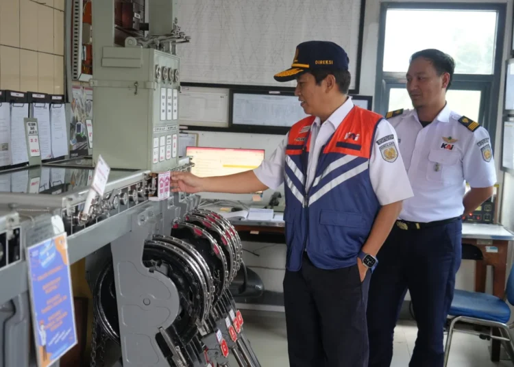 KLB Inspeksi Lintas Selatan Pastikan Kesiapan KAI Hadapi Angkutan Lebaran 2026