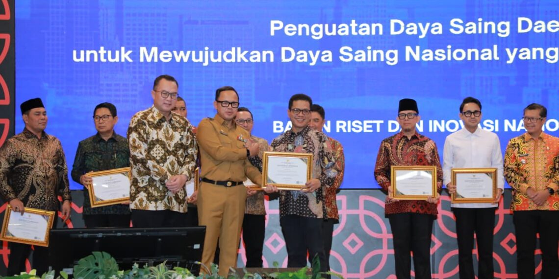 Inovasi Perkuat Visi Misi Kabupaten Bandung, Bupati Kang DS Raih Penghargaan BRIN