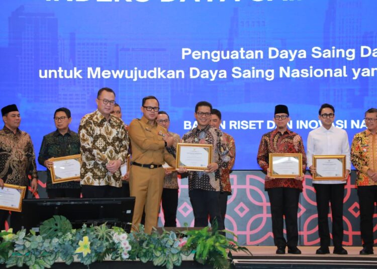 Inovasi Perkuat Visi Misi Kabupaten Bandung, Bupati Kang DS Raih Penghargaan BRIN