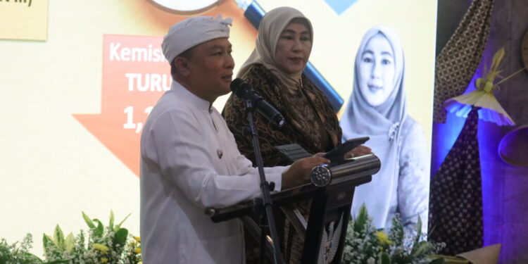 Refleksi satu tahun Dian-Tuti:  Mohon Maaf Pelayanan Belum Sempurna