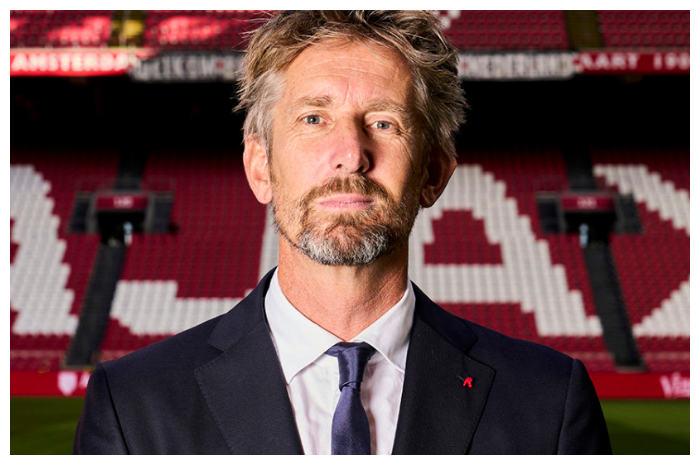 Van der Sar Heran Lihat Nasib Andre Onana di Manchester United