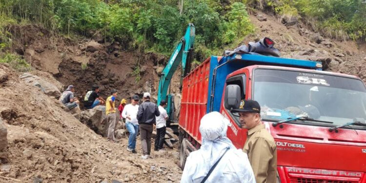 Komisi III DPRD Kota Tasikmalaya dan Polisi Sidak dan Hentikan Tambang Pasir Ilegal
