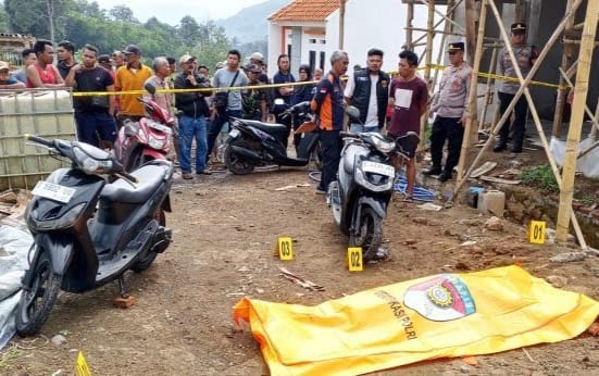 Biasa Transaksi HP Secara COD, Juanda Ditemukan Tewas Berlumuran Darah Dekat Motornya