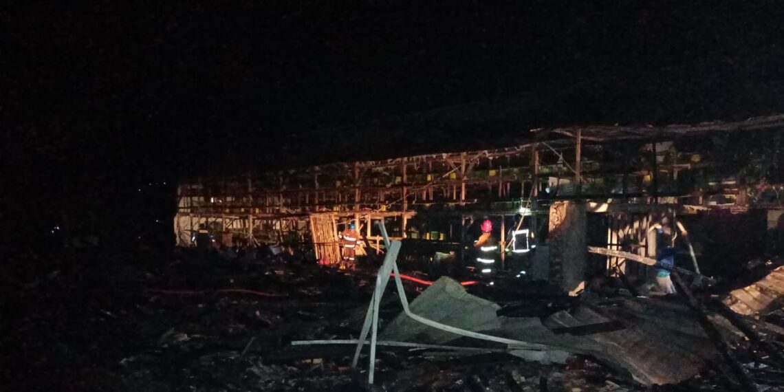 Kebakaran Kandang Ayam Akibat Korsleting Listrik, Ayam Terbakar Hidup-hidup