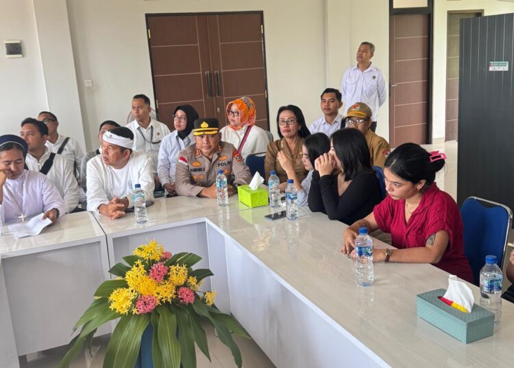 Mendampingi KDM, Polda Jabar Jabar Jemput 12 Pekerja Hiburan ke Sikka NTT