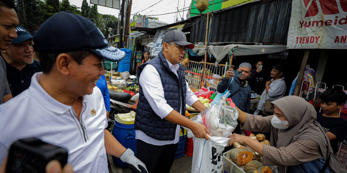 Gaslah Jadi Contoh Penanganan Sampah dari Hulu, Menteri LH Apresiasi Langkah Kota Bandung