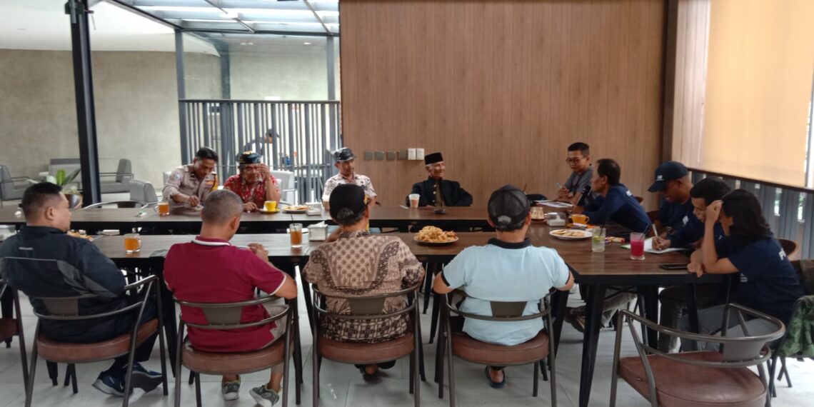 Pentahelix Dayeuhkolot Gelar Sosialisasi dan Konsolidasi Penanganan Banjir dengan Ketua RW