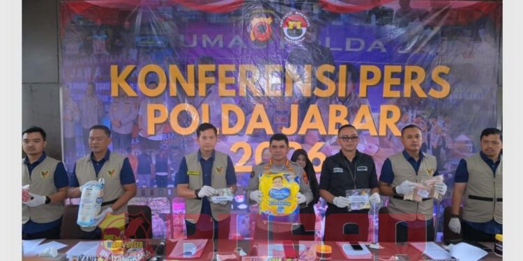 Ngeriiii… Ada Pabrik Mie Basah Berformalin di Bekas Kandang Ayam