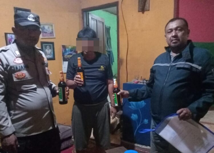 Polsek Limbangan Gebrak Warung-Warung Penjual Miras