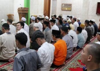 Tausyiah Tarawih Malam 1 Ramadhan Tema: Ramadhan, Momentum Kembali kepada Allah