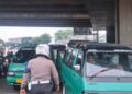 Kolong Jembatan Tol Cisumdawu Jadi Terminal, Satlantas Polresta Bandung Turun Tangan