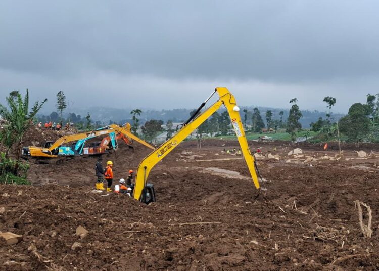 Tim SAR Gabungan Temukan Satu Jasad Korban, Total Sudah 95 Jasad dan Diserahkan ke Tim DVI