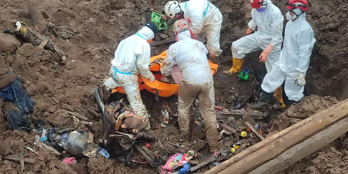 Tim SAR Gabungan Temukan 5 Jasad Korban Lagi, Total Sudah Ada 99 Bodypack Korban Longsor Cisarua