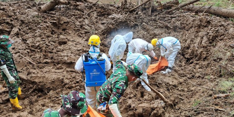 Basarnas Serahkan 94 Bodypack ke Tim DVI Hingga Hari ke 13 Pencarian