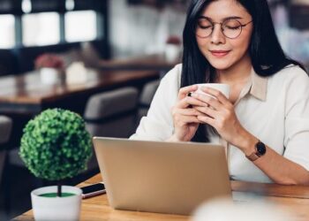 Saat Cemas Melanda, Coba Lakukan Grounding Exercises