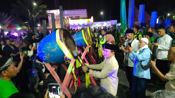 Festival Bedug dan Rampak Genjring Mewarnai Malam Takbiran di Masjid Syiarul Islam