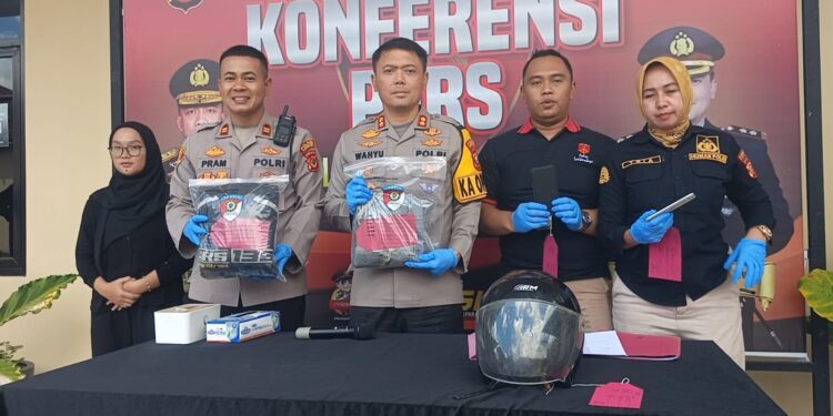 Sri Mulyani Dibegal di Jalur Minim Penerangan, Sempat Jatuh Tersungkur Saat Tas Ditarik