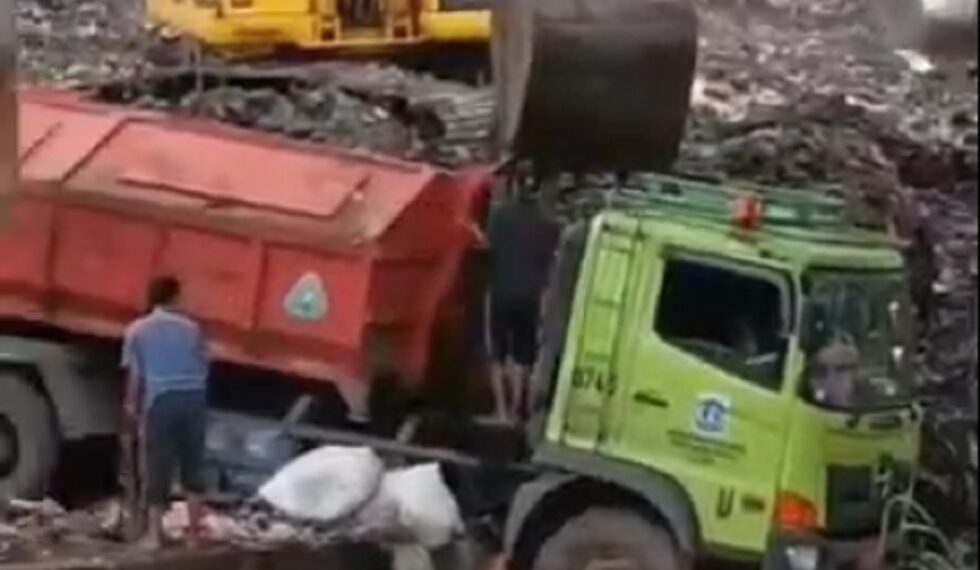 Longsor TPA Bantar Gebang Bekasi, Tiga Orang Tewas Tertimbun Sampah