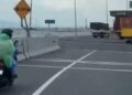 Lagi, Pemotor Meluncur di Tol Cileunyi, di Gerbang Tol Dicegat Petugas dan Disuruh Putar Balik