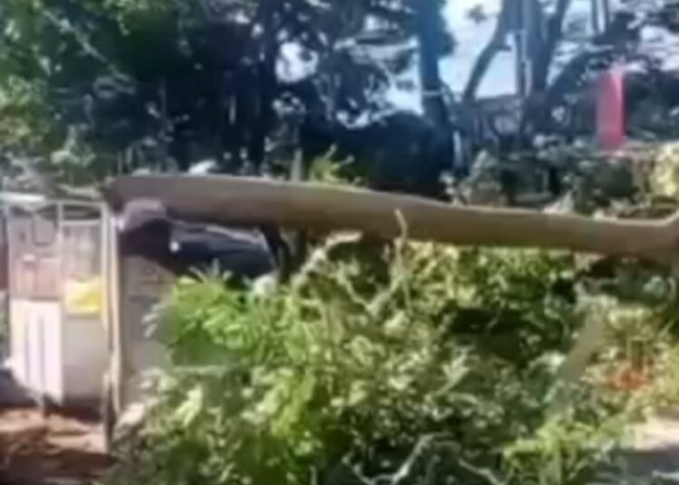 Cimahi Diterjang Puting Beliung