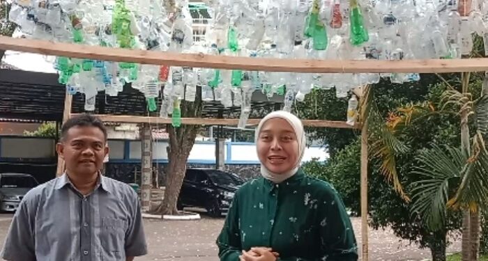 Putri Karlina: Mengolah Sampah Mulailah dari Diri Sendiri