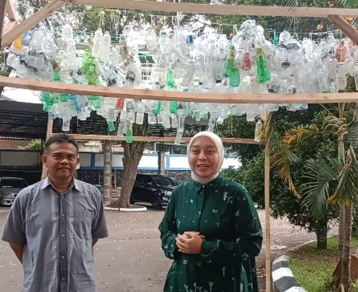 Putri Karlina: Mengolah Sampah Mulailah dari Diri Sendiri