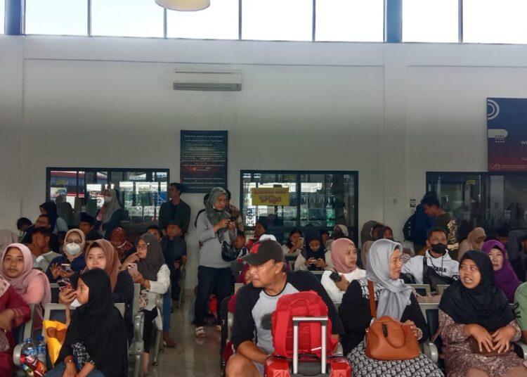 Terminal Guntur Melati Garut: Terjadi Lonjakan Kenaikan Penumpang Arus Balik Idulfitri 1447H