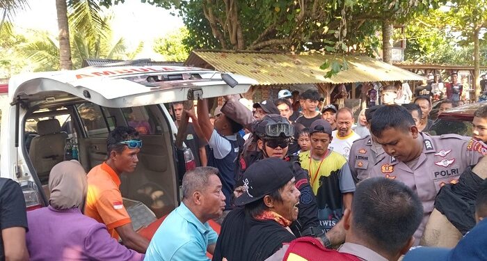 Warga Bogor Tewas Digulung Ombak Pantai Cimanuk Tasikmalaya Selatan