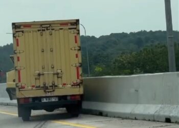 Viral, Detik-Detik Truk Box Meluncur Tak Terkendali di Tol Cisumdawu, Sopirnya Dimana?