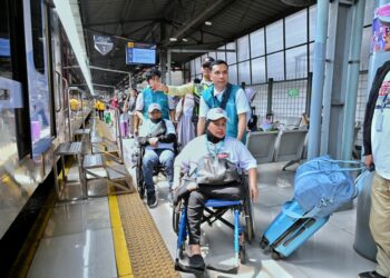 Kemenhub Berangkatkan 303 Peserta Mudik Gratis Ramah Anak dan Disabilitas Moda Kereta Api