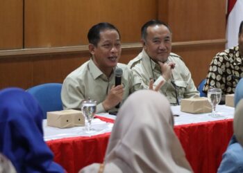 Menteri LH: Asal Warga Mau Pilah Sampah, Beban TPA Pasti Turun