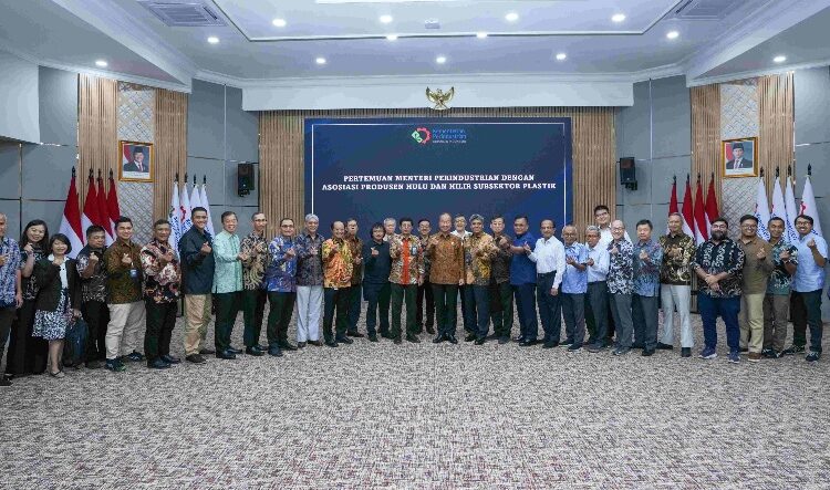 Kumpulkan Industri Hulu-Hilir Plastik, Menperin Komitmen Jaga Stabilitas Pasokan Nasional