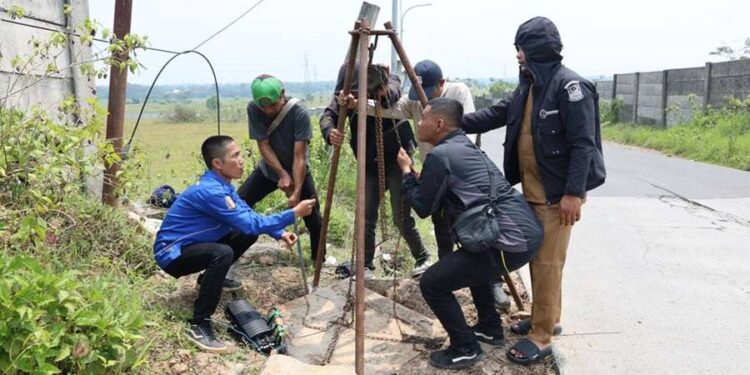 Di Balik Layanan Publik Digital, Ada Tim Fiber Optik yang Jaga Konektivitas di Kabupaten Bekasi