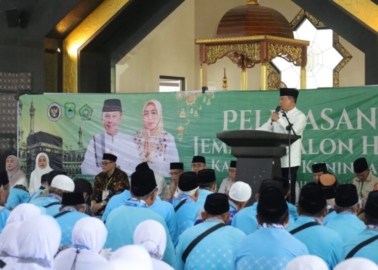 445 Jemaah Calon Haji Kloter 8 Dilepas di Kuningan Islamic Center