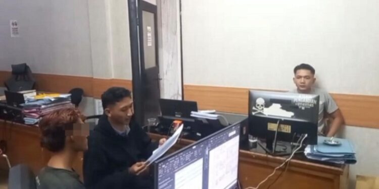 Tak Dapat Uang, Pelaku Aniaya 2 Petugas Jaga Portal Santolo Gunakan Golok