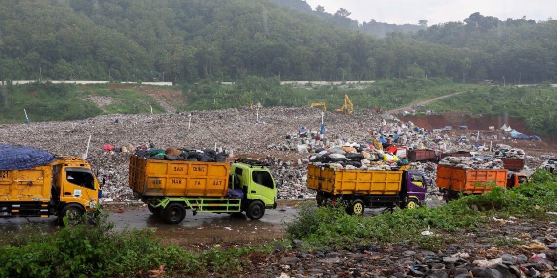 Bandung Terancam Penumpukan Sampah, Pengiriman ke TPA Sarimukti Terhenti Sementara