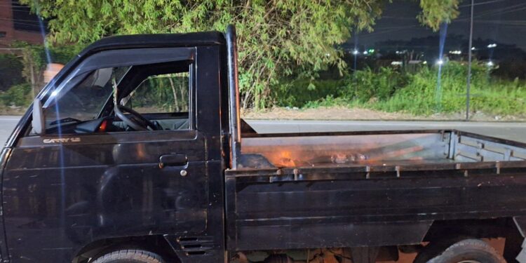 Todongkan Senjata Api, Komplotan Maling Gasak Pick Up di Samarang, 1 Babak Belur Dihajar Massa