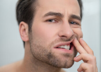 Cek Penyebab Karang Gigi yang Jarang Disadari, Harus Tahu!