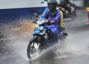 Harus Tahu! Simak Tips Perawatan Motor Saat Musim Hujan, Auto Awet