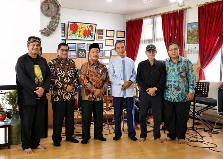 Kenang Masa Lalu, Puluhan ASN 1995-2000 Menjadi Sebuah Pertemuan yang Mengharukan dan Bercanda