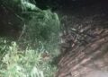 Dua Rumah Rusak Berat Tertimpa Longsor di  Cangkuang, Kab. Bandung