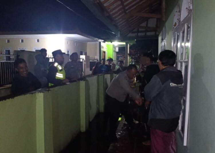 Bikin Ulah di Kampung Tegalpanjang, Polisi Amankan ODGJ Tengah Malam