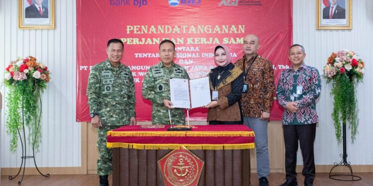 Penandatangan Kerjasama Bank bjb dengan Mabes TNI