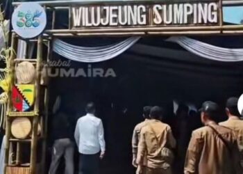 Duh, Penulisan  “Wilujeung Sumping” di Gapura Rapat Paripurna Hari Jadi Kab. Bandung Jadi Sorotan